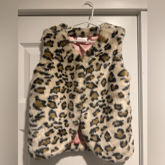 Hanna Andersson Other - Hanna Andersson Leopard Print Faux Fur Vest